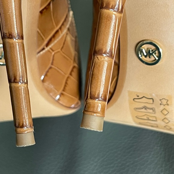 Michael Kors pumps - Picture 4 of 10